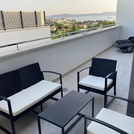 Fun In The Sun! Apartment Zadar
